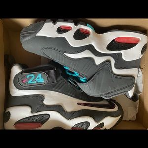 Air Griffey Max 1 “South Beach” GS Size 6.5Y